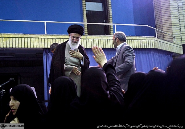 http://farsi.khamenei.ir/ndata/news/12515/C/13900301_4112515.jpg