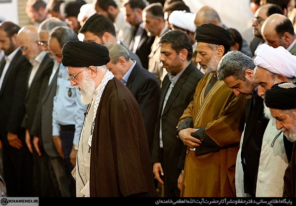 http://farsi.khamenei.ir/ndata/news/17629/C/13900726_7317629.jpg