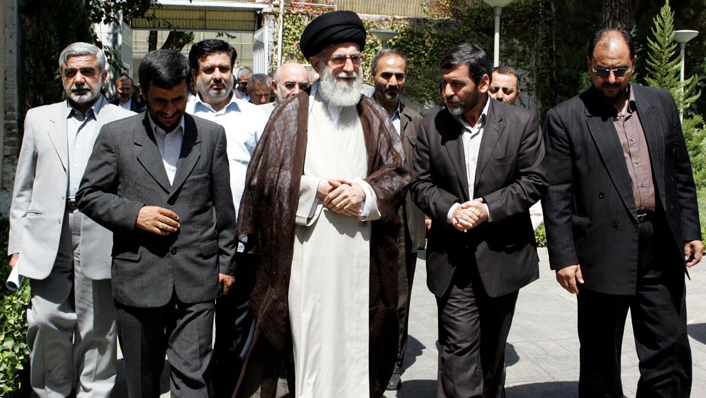 رهبر ، احمدی نژاد