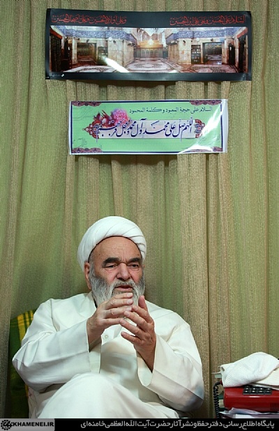 http://farsi.khamenei.ir/ndata/news/18550/C/13901025_1418550.jpg