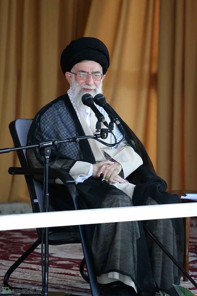 http://farsi.khamenei.ir/ndata/news/2054/B/7.jpg