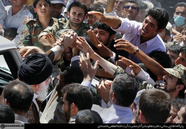http://farsi.khamenei.ir/ndata/news/20763/C/13910526_2020763.jpg