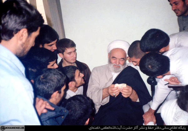 http://farsi.khamenei.ir/ndata/news/22105/04.jpg
