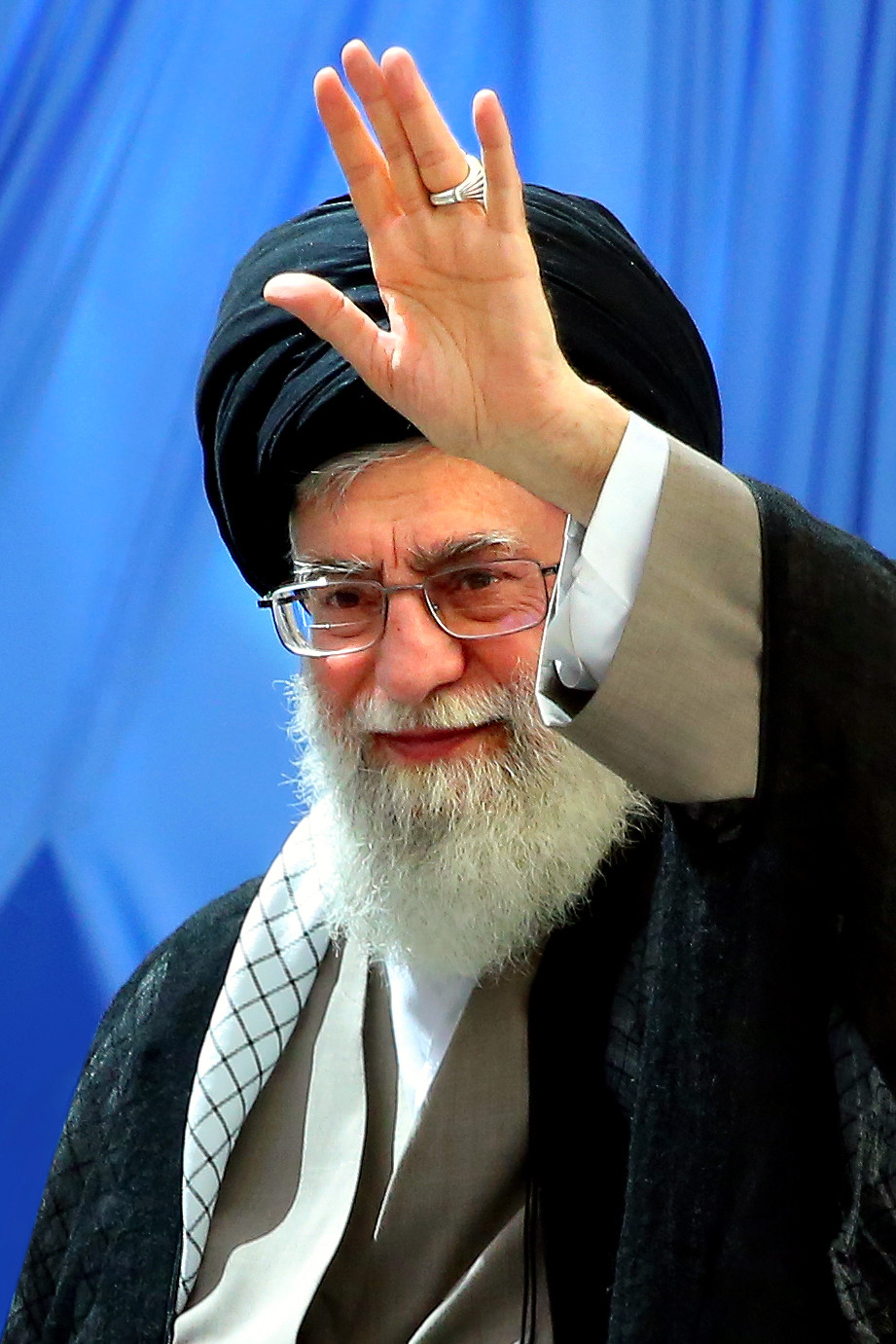 http://farsi.khamenei.ir/ndata/news/22785/B/13920314_2122785.jpg