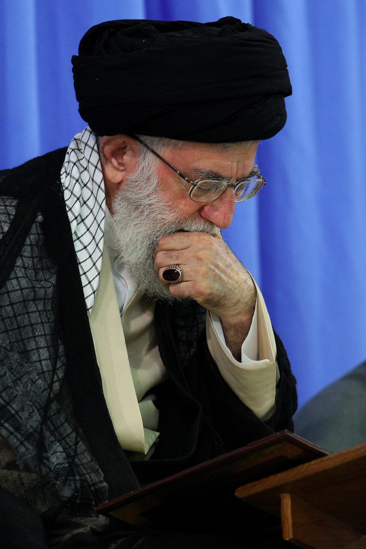 http://farsi.khamenei.ir/ndata/news/23057/B/13920419_9823057.jpg