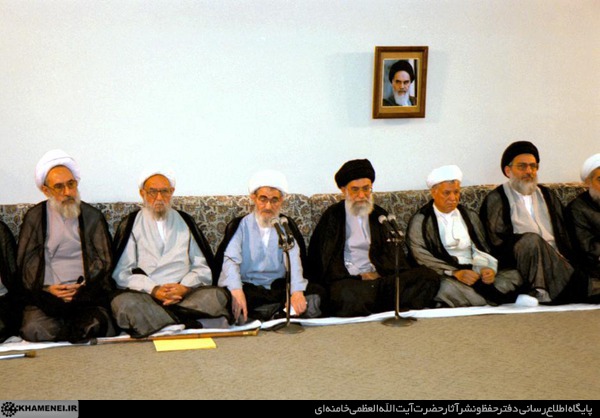 Image result for ‫بیانات در دیدار اعضای مجلس خبرگان‌ رهبری سال 83‬‎