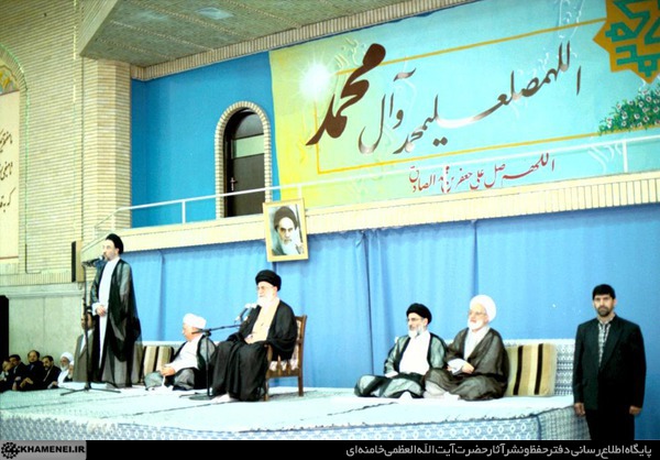 http://farsi.khamenei.ir/ndata/news/23905/C/13800320_3323905.jpg