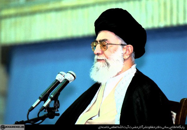 http://farsi.khamenei.ir/ndata/news/23906/C/13800410_1823906.jpg