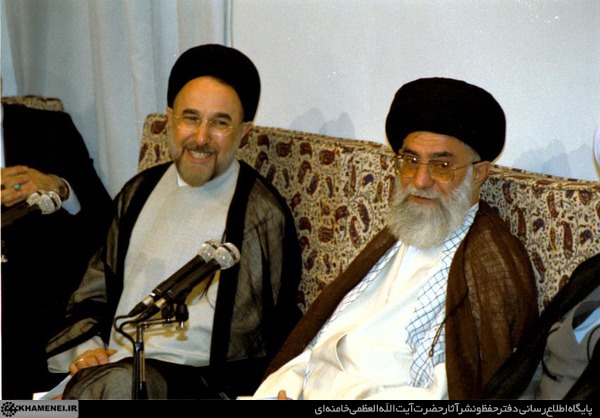 http://farsi.khamenei.ir/ndata/news/23910/C/13800605_0323910.jpg