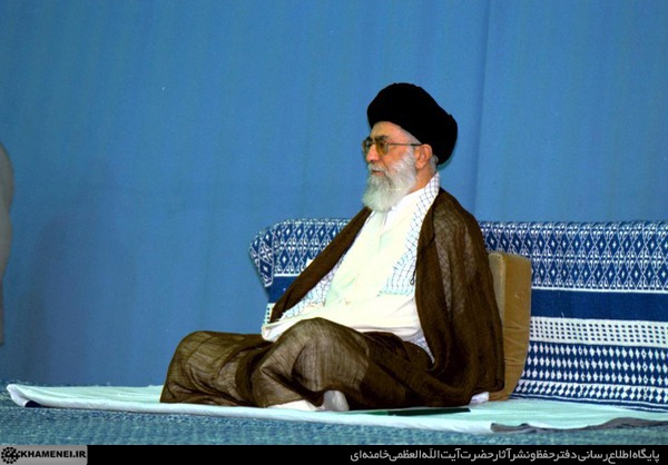 http://farsi.khamenei.ir/ndata/news/23911/C/13800618_1623911.jpg