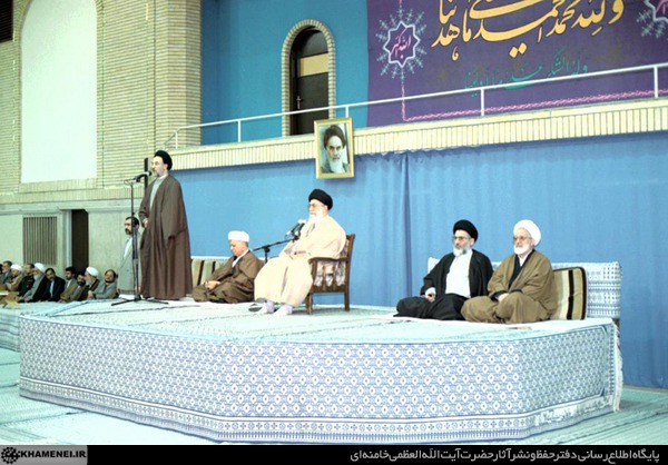 http://farsi.khamenei.ir/ndata/news/23925/C/13791007_1523925.jpg