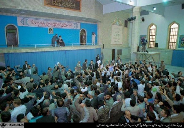 http://farsi.khamenei.ir/ndata/news/23943/C/13791224_0323943.jpg