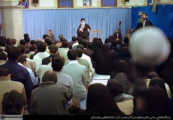 http://farsi.khamenei.ir/ndata/news/25192/C/13821121_0225192.jpg