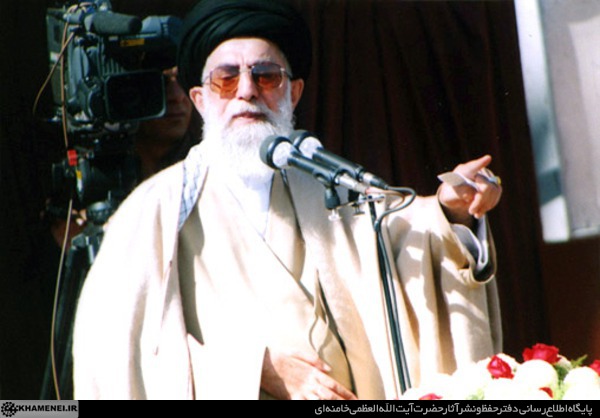 http://farsi.khamenei.ir/ndata/news/27172/C/13800808_1727172.jpg