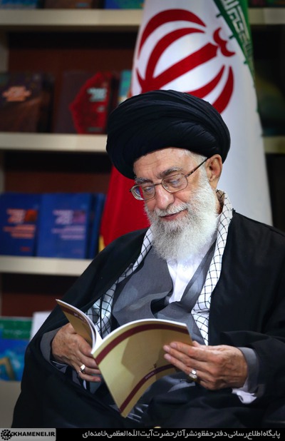 http://farsi.khamenei.ir/ndata/news/29702/C/13940223_12529702.jpg