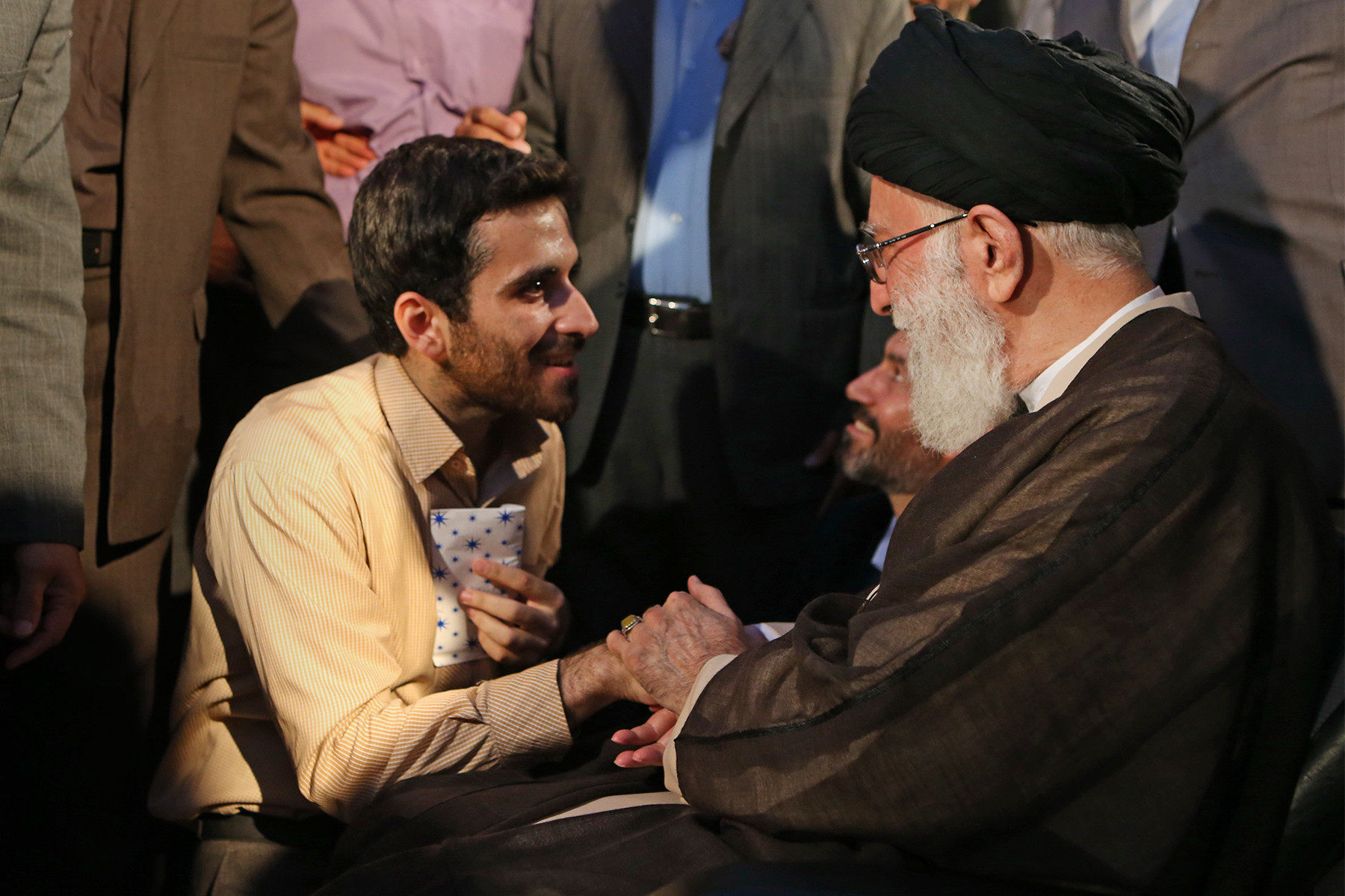 http://farsi.khamenei.ir/ndata/news/30160/B/13940410_2730160.jpg