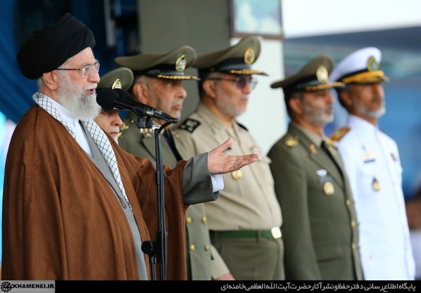 http://farsi.khamenei.ir/ndata/news/30915/C/13940708_17530915.jpg