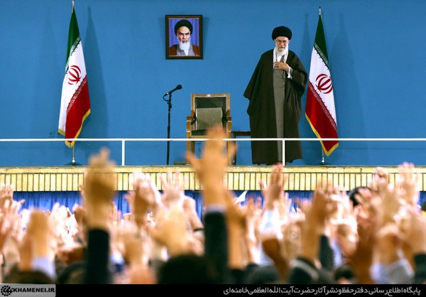 http://farsi.khamenei.ir/ndata/news/31294/C/13940812_4631294.jpg
