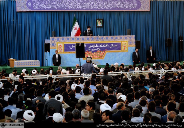 http://farsi.khamenei.ir/ndata/news/32685/C/13950101_2932685.jpg