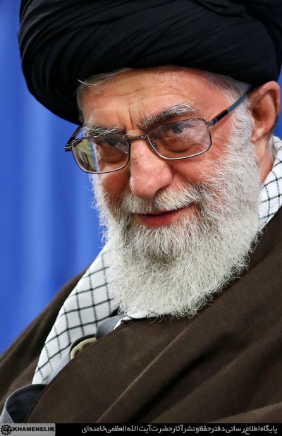 http://farsi.khamenei.ir/ndata/news/32727/C/13950111_1932727.jpg
