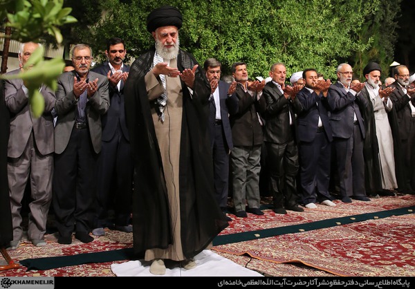 http://farsi.khamenei.ir/ndata/news/33506/C/13950331_0633506.jpg
