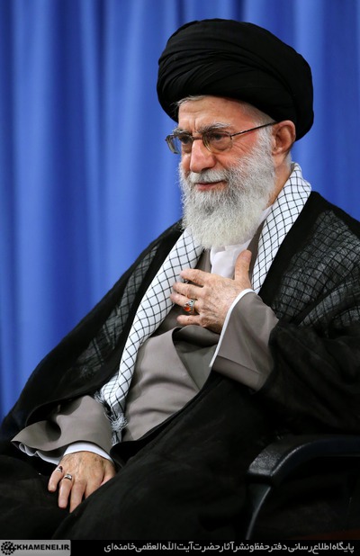 http://farsi.khamenei.ir/ndata/news/34395/C/13950628_1134395.jpg