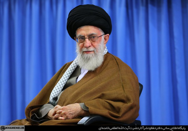 http://farsi.khamenei.ir/ndata/news/34689/C/13950728_3934689.jpg