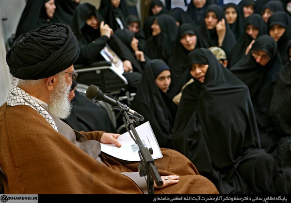 http://farsi.khamenei.ir/ndata/news/34795/C/13950811_0234795.jpg