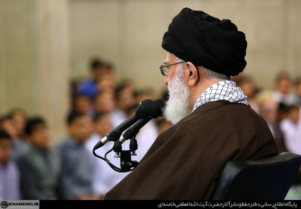 http://farsi.khamenei.ir/ndata/news/35121/C/13950923_1935121.jpg