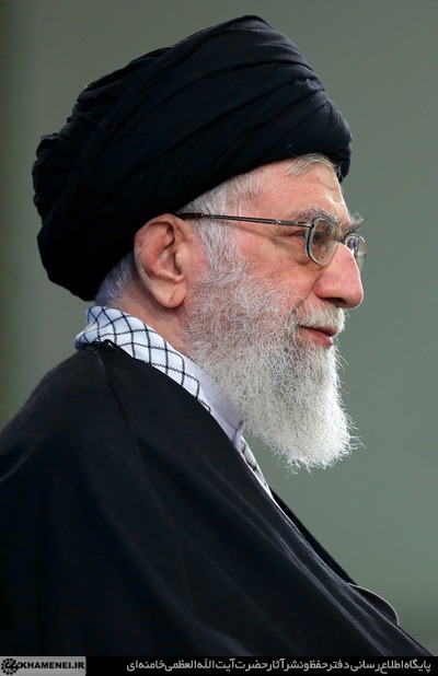 http://farsi.khamenei.ir/ndata/news/35351/C/13951019_5835351.jpg
