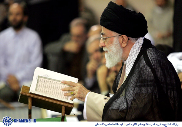 http://farsi.khamenei.ir/ndata/news/3562/C/Khamenei006.jpg
