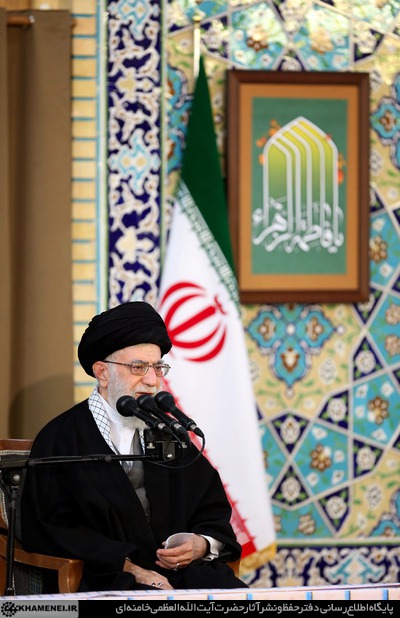 http://farsi.khamenei.ir/ndata/news/36081/C/13960101_1236081.jpg