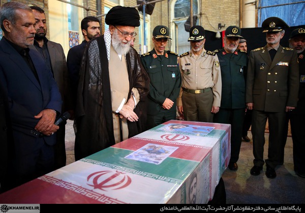 http://farsi.khamenei.ir/ndata/news/37769/C/13960705_0137769.jpg