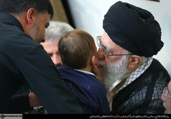 http://farsi.khamenei.ir/ndata/news/37847/C/13960711_1037847.jpg