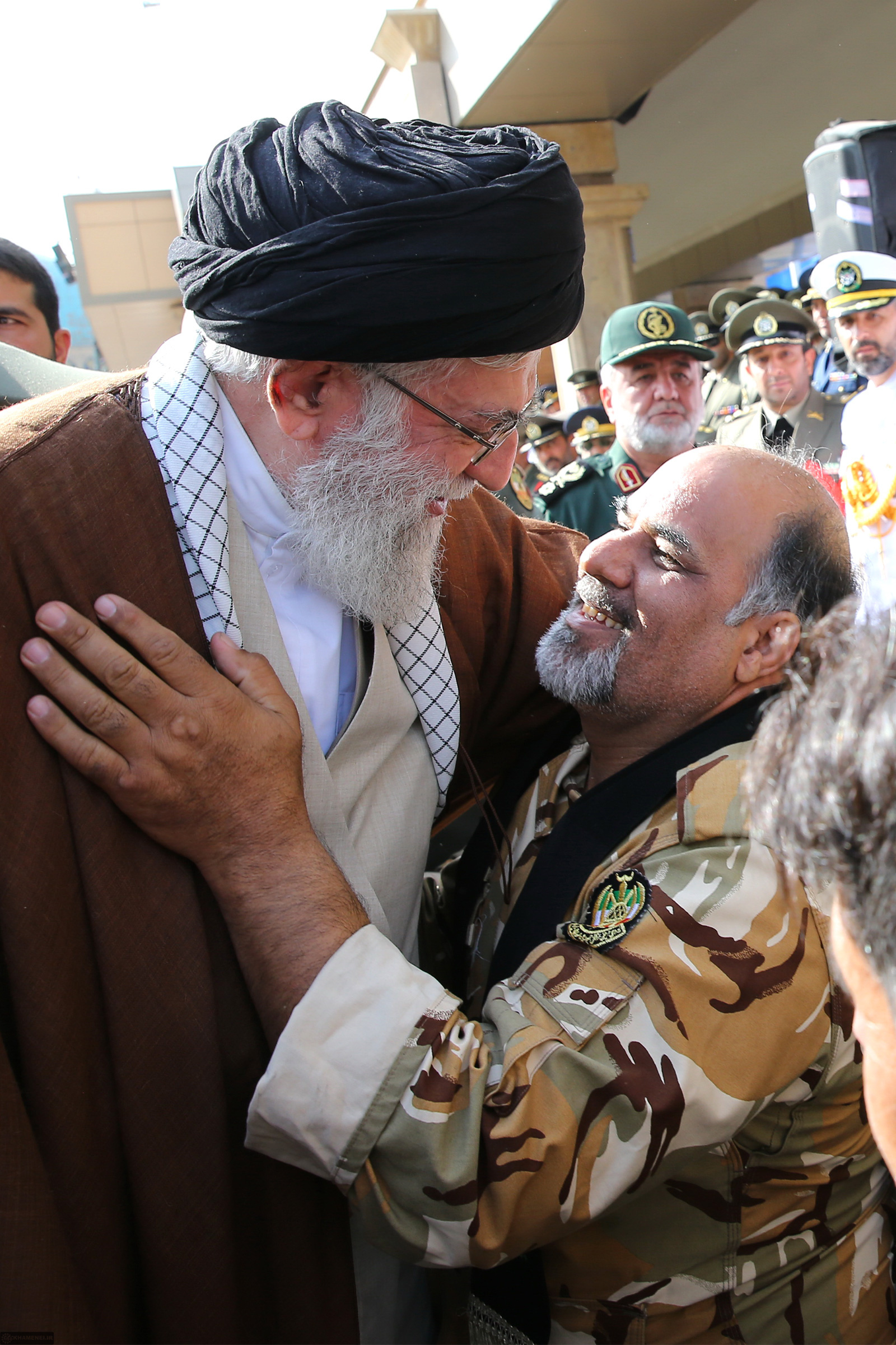 http://farsi.khamenei.ir/ndata/news/37993/B/13960803_5037993.jpg