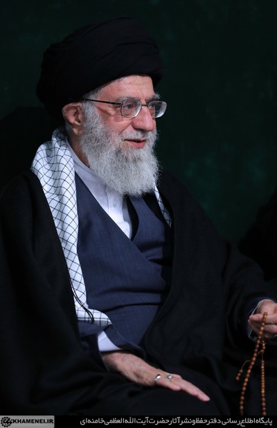 http://farsi.khamenei.ir/ndata/news/38970/C/13961129_0138970.jpg