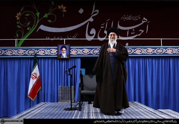 http://farsi.khamenei.ir/ndata/news/39133/C/13961217_0139133.jpg