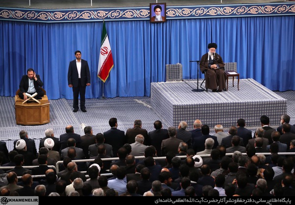 http://farsi.khamenei.ir/ndata/news/39415/C/13970129_0639415.jpg