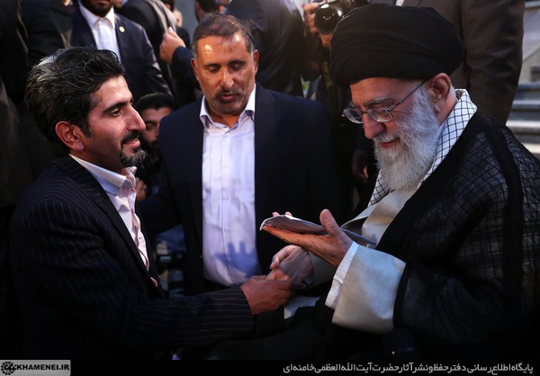 http://farsi.khamenei.ir/ndata/news/39749/C/13970309_0339749.jpg