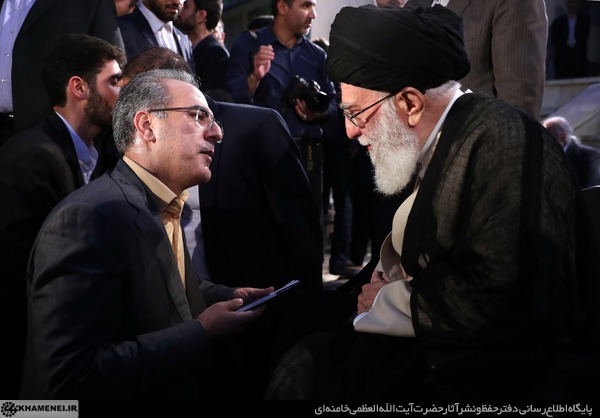 http://farsi.khamenei.ir/ndata/news/39749/C/13970309_0539749.jpg