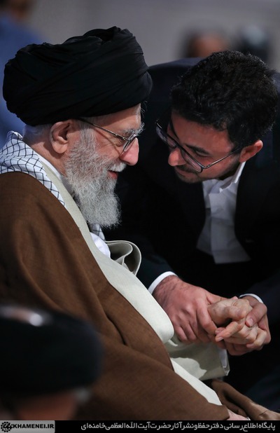 http://farsi.khamenei.ir/ndata/news/42442/C/13980216_5842442.jpg