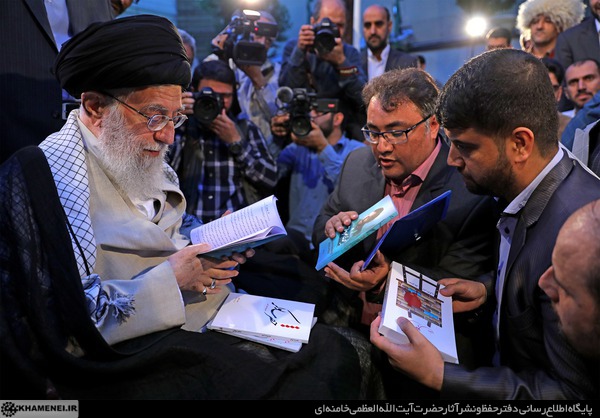 http://farsi.khamenei.ir/ndata/news/42593/C/13980230_0942593.jpg