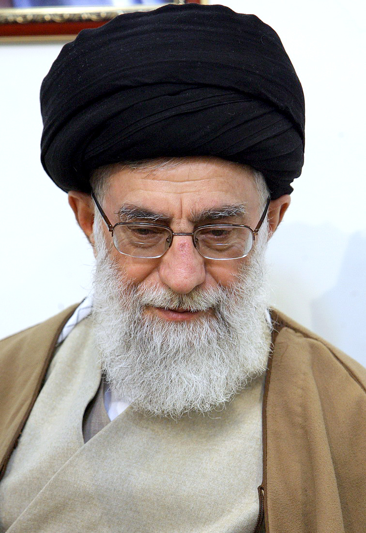 http://farsi.khamenei.ir/ndata/news/5602/B/khamenei-osara-003.jpg