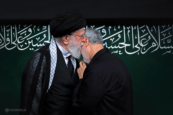 https://farsi.khamenei.ir/ndata/news/38049/hajqasemsoleimani.jpg