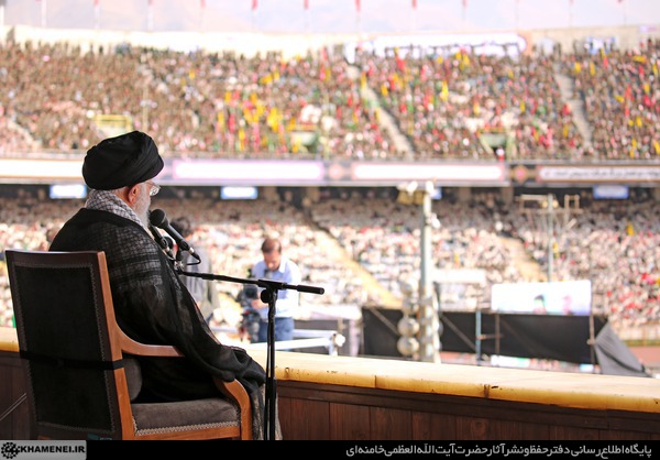 http://farsi.khamenei.ir/ndata/news/40633/C/13970712_8440633.jpg